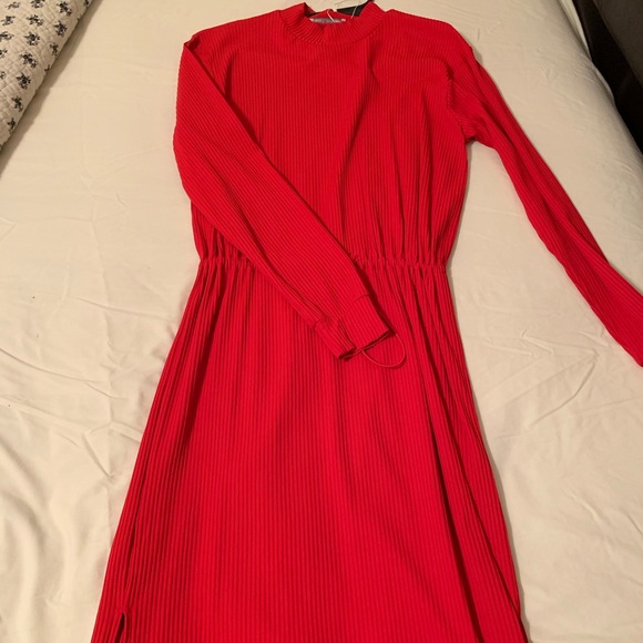Zara red dress - Picture 2 of 3